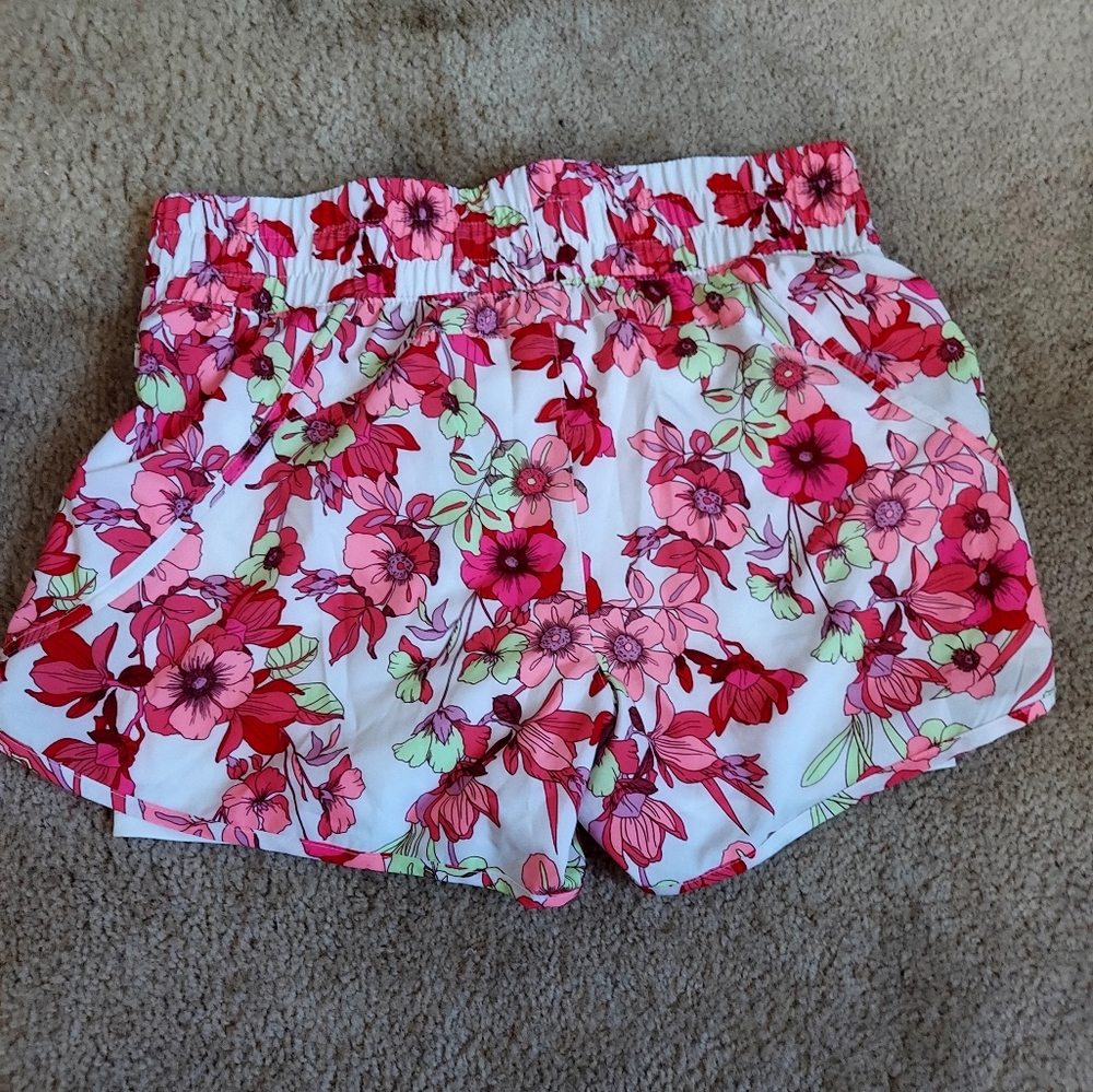 Workout shorts - Picture 2 of 2